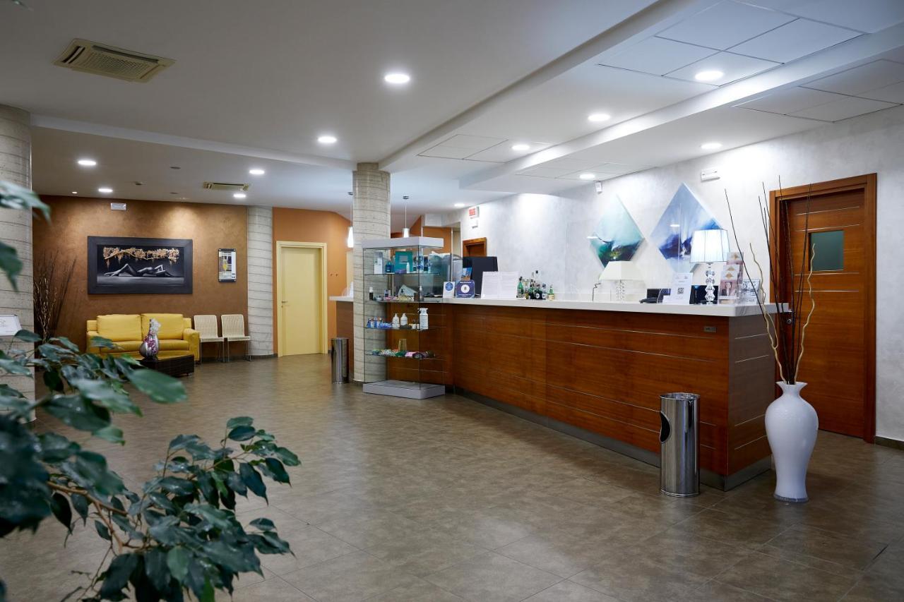 Hotel Concorde Camerano Dış mekan fotoğraf