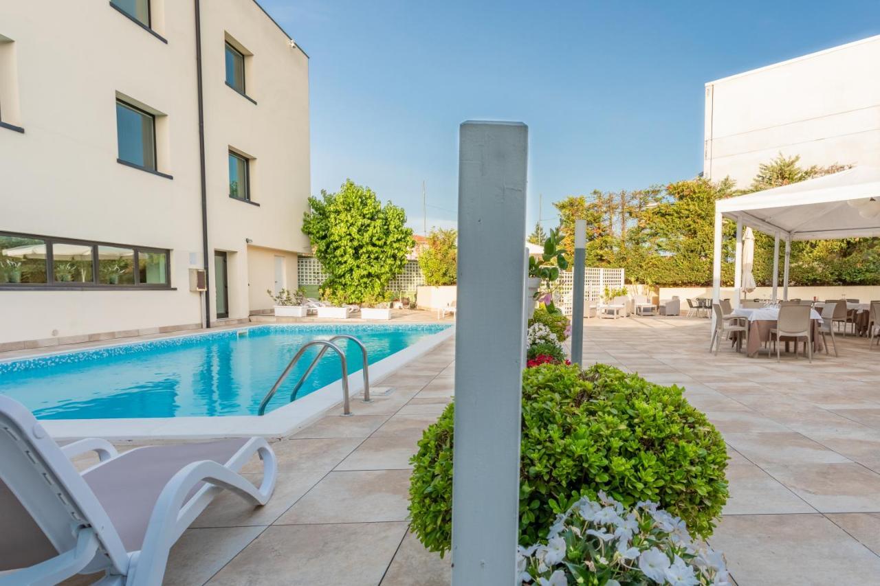 Hotel Concorde Camerano Dış mekan fotoğraf