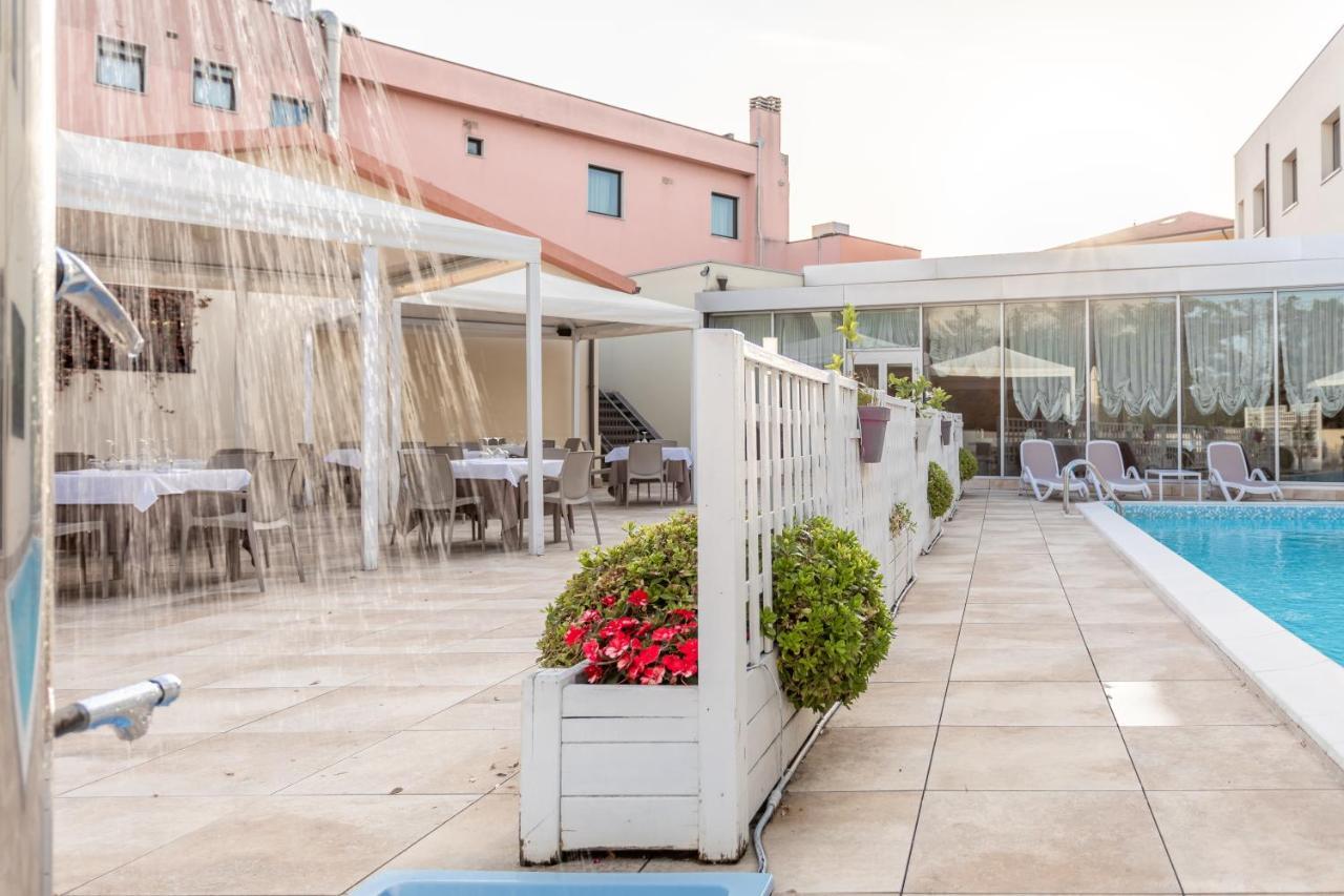 Hotel Concorde Camerano Dış mekan fotoğraf