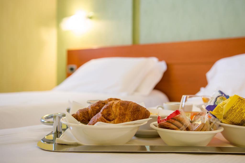 Hotel Concorde Camerano Dış mekan fotoğraf